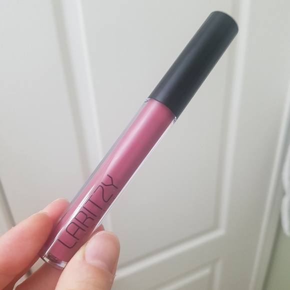 Laritzy Other - 👜 3 for 20$ Laritzy lip gloss - Curve